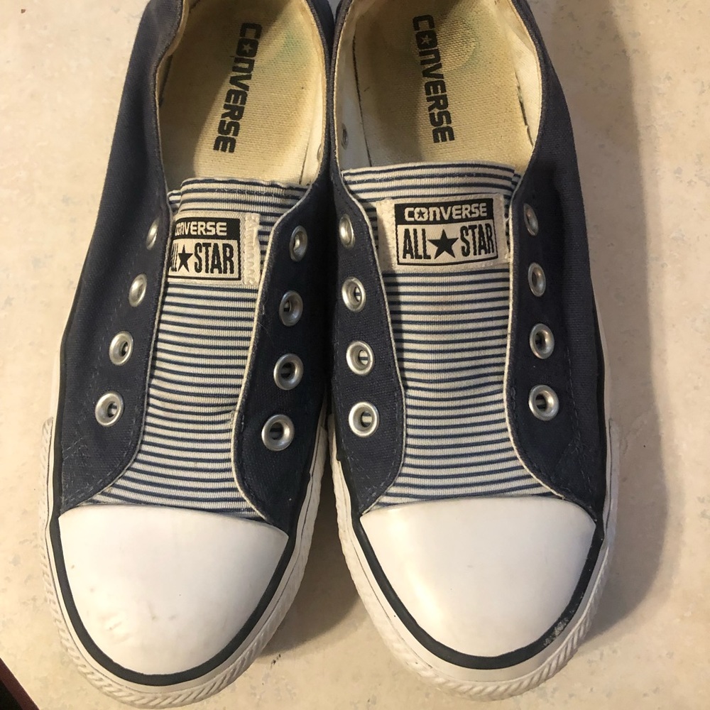 Ladies converse slip on